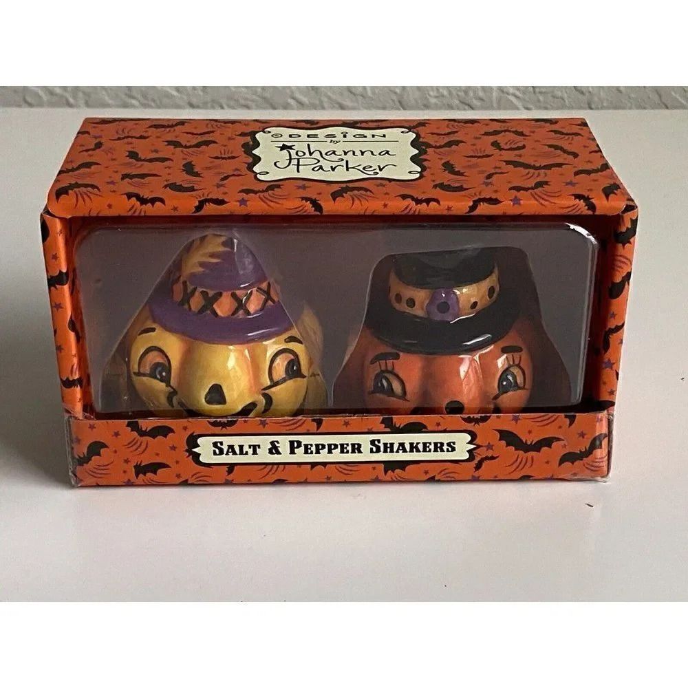 Johanna Parker Halloween Salt & Pepper Shakers Pumpkin Jack-O-Lantern NEW